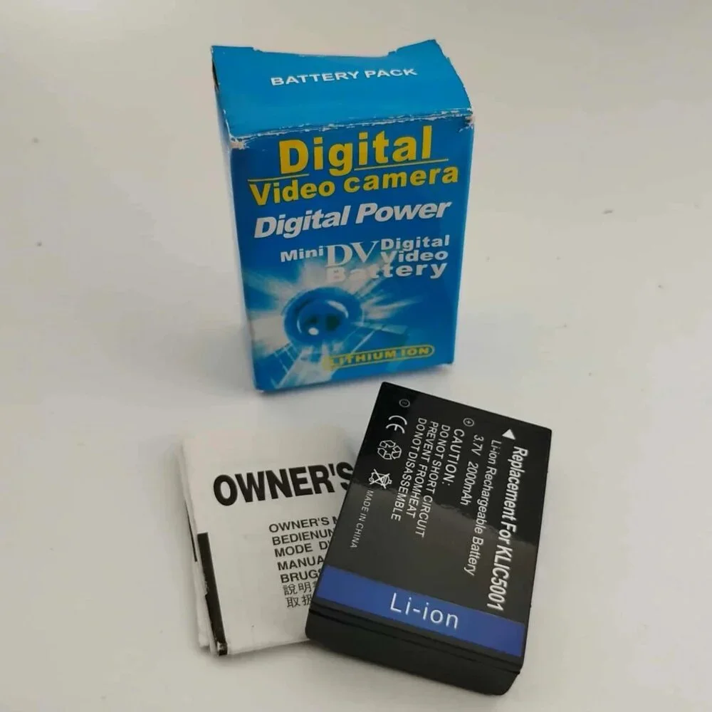 Kodak EasyShare DX7590 5.0MP Digital Camera – 10x Optical Zoom – Tested w/ Case